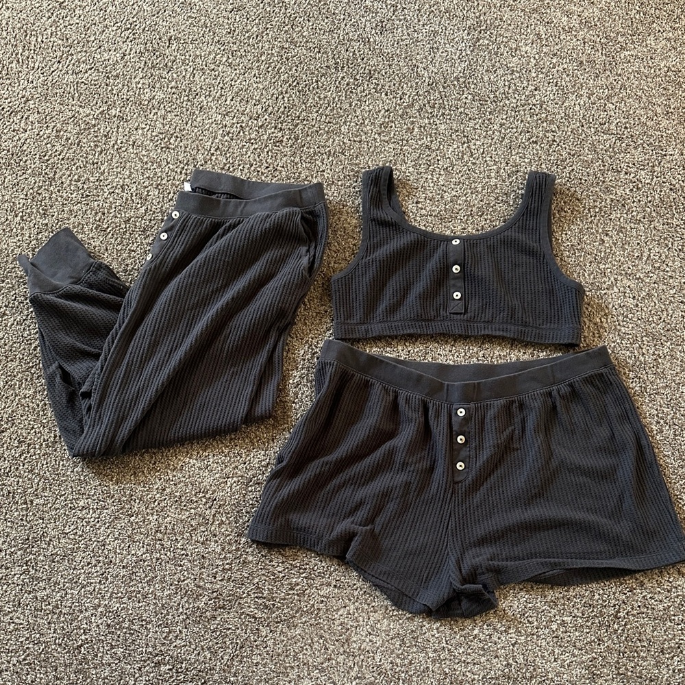 Old Navy 3 Piece Ribbed Lounge Set